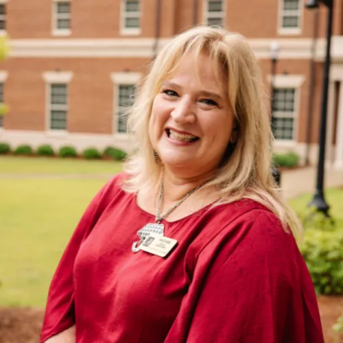 Natalie gaines headshot